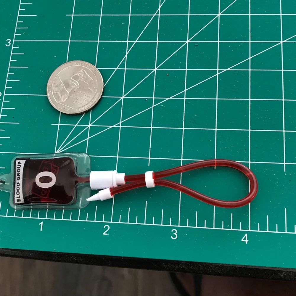 🆕 Blood Bag Type O and Bloody Knife Earrings - Picture 4 of 4